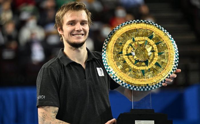 挑战与机遇 挑战与机遇